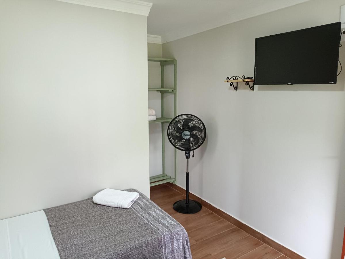 Alpha Hospedaria & Hostel Λοντρίνα Εξωτερικό φωτογραφία